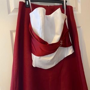 FITTED STRAPLESS BLOUSE WITH SKIRT